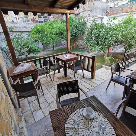 Bujtina Valgent Bed & Breakfast Berat Exterior foto