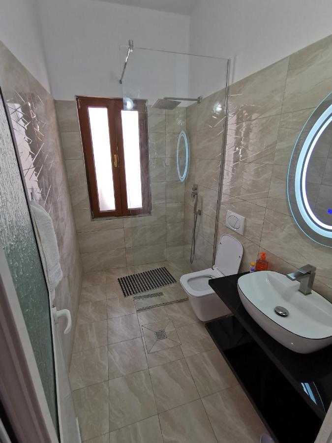 Bujtina Valgent Bed & Breakfast Berat Exterior foto